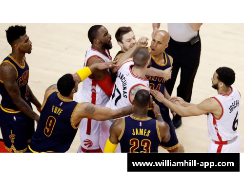 NBA球员激烈冲突现场:场外火药味弥漫,裁判难以控场 NBA球员激烈冲突现场:场外火药味弥漫,裁判难以控场